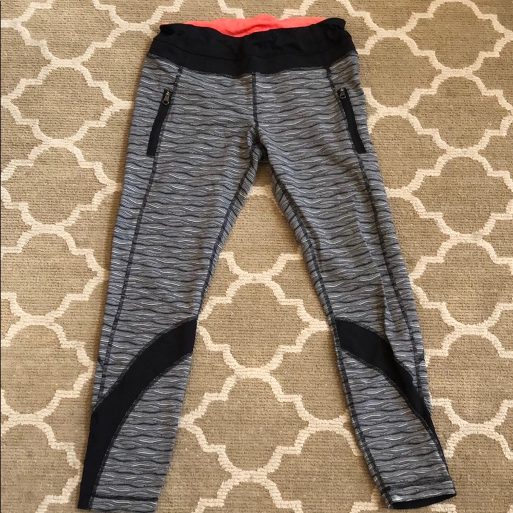 Lululemon leggings / capri Black, White, Grey